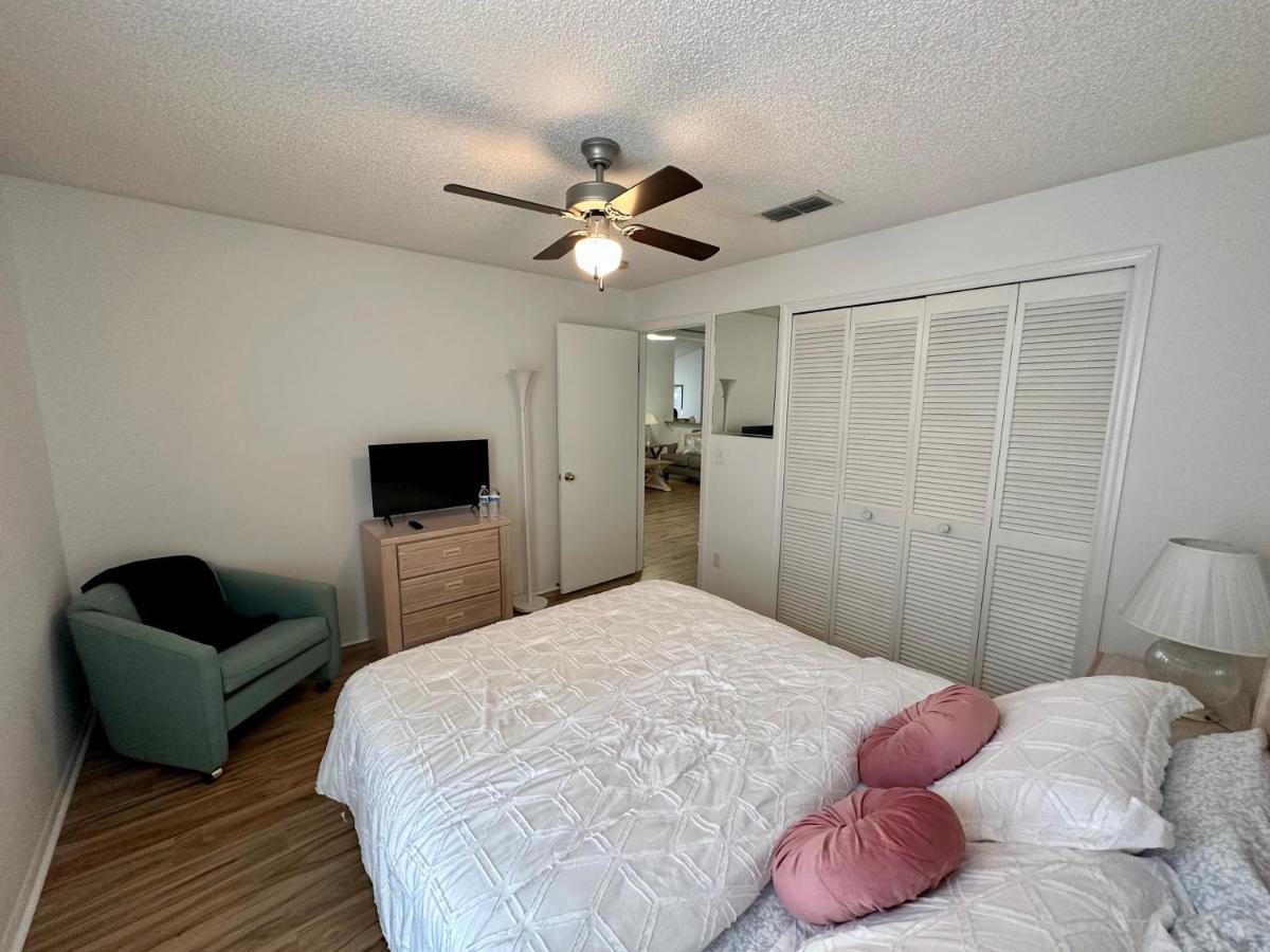 Private Pool With A Beautiful View Overlooking The Lake! Near Disney - Universal Kissimmee Exterior photo